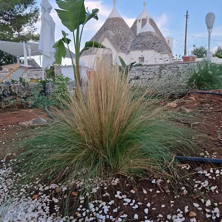 Trulli Di Mamma Mari' By Sthey * 卡斯特拉纳格罗泰